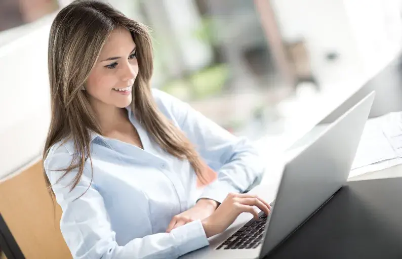 Motivar a los trabajadores es una de las ventajas del e-learning para empresas