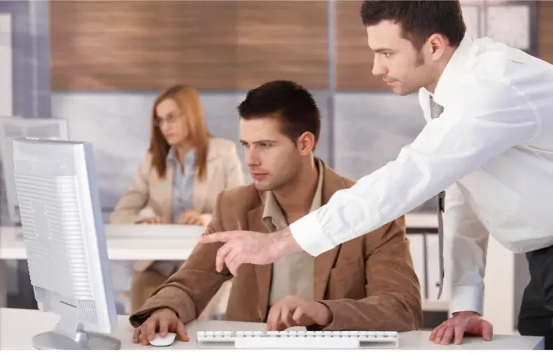 Estudia los cursos de la competencia