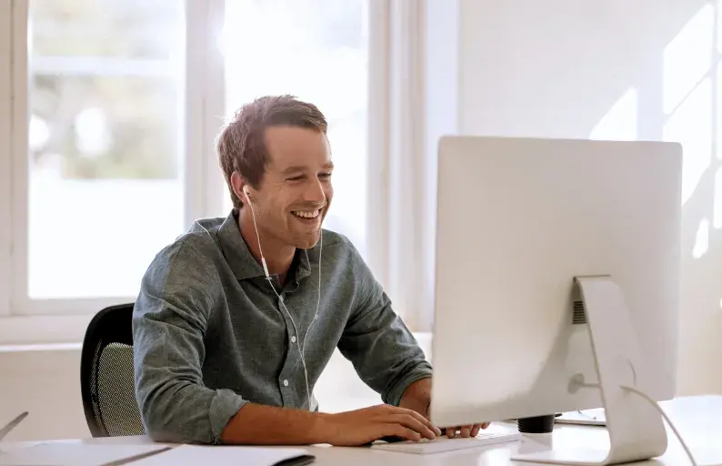 Programa tutorías virtuales para empatizar y promover la creatividad