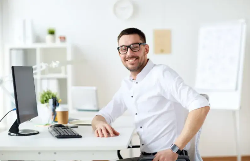 Además de comprobar plagio online