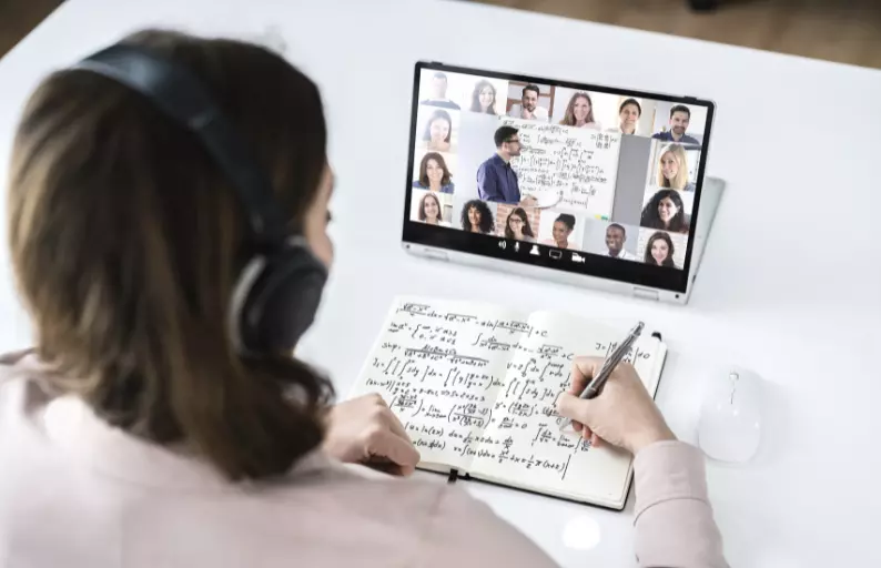 Uses and benefits of a virtual classroom and disadvantages