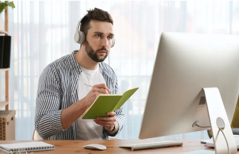 Modelli di formazione e-learning sincrono vs. asincrono​