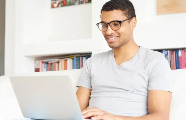 ¿Cómo puede ayudar ChatGPT al estudiante virtual?