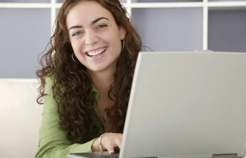 Tendencias elearning 2024: Aprendizaje híbrido