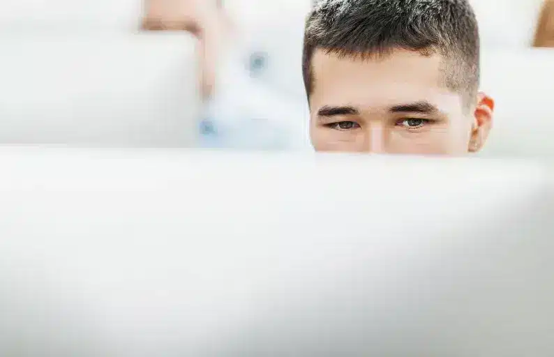 Raccomandazioni per evitare che gli alunni copino