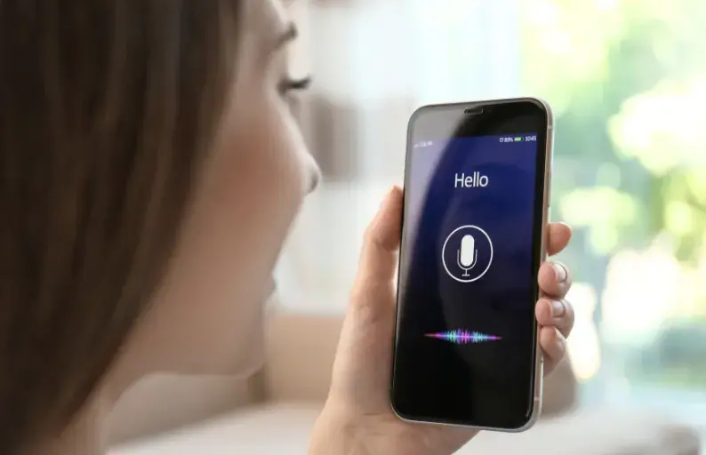 Che cos'è un generatore di voce IA