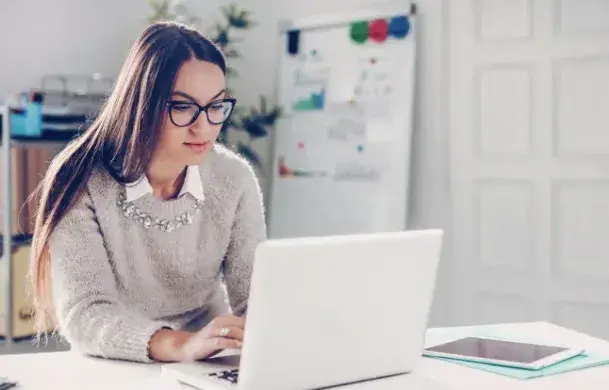 Chat for social learning