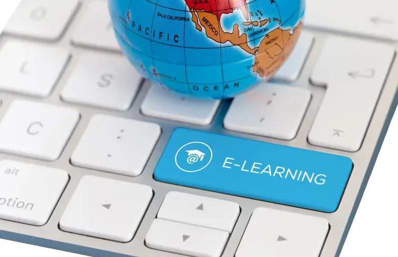 ¿Qué es el e-learning y cómo se relaciona con el aprendizaje online?