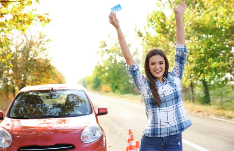 El resultado: más aprobados, menos esfuerzo y una autoescuela diferencial​
