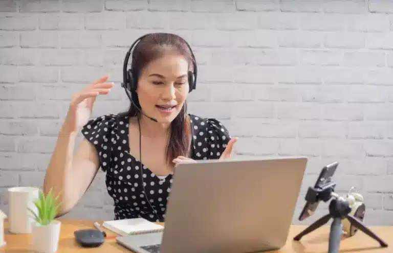 The role of the tutor or team lead in the LMS platform