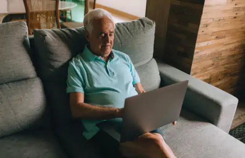 Formación online sin barreras una oportunidad para no dejar a nadie atrás