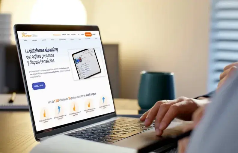Qué debe tener una plataforma LMS para personas mayores_