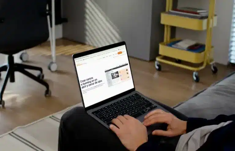Democratising e-learning content creation